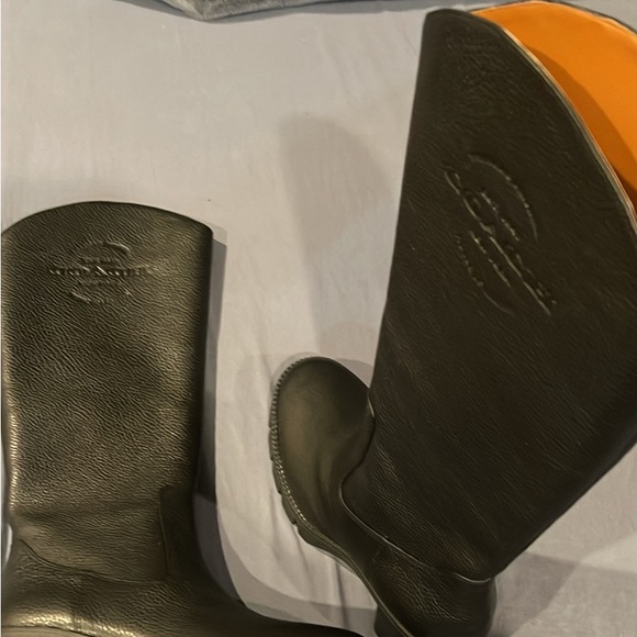 size 6B. Black lather original coach - Picture 3 of 10